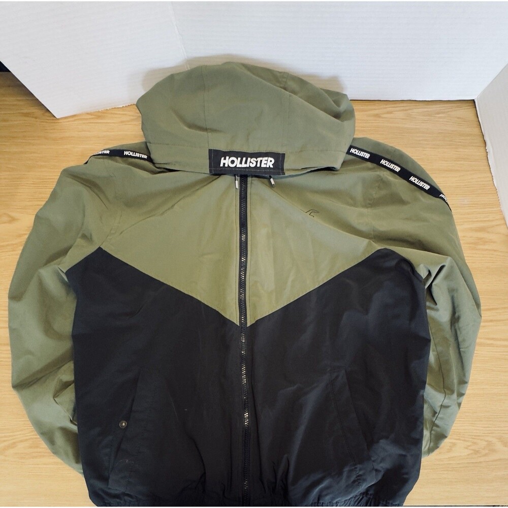 Hollisters Puffer Collection Size XL Olive Green Jacket